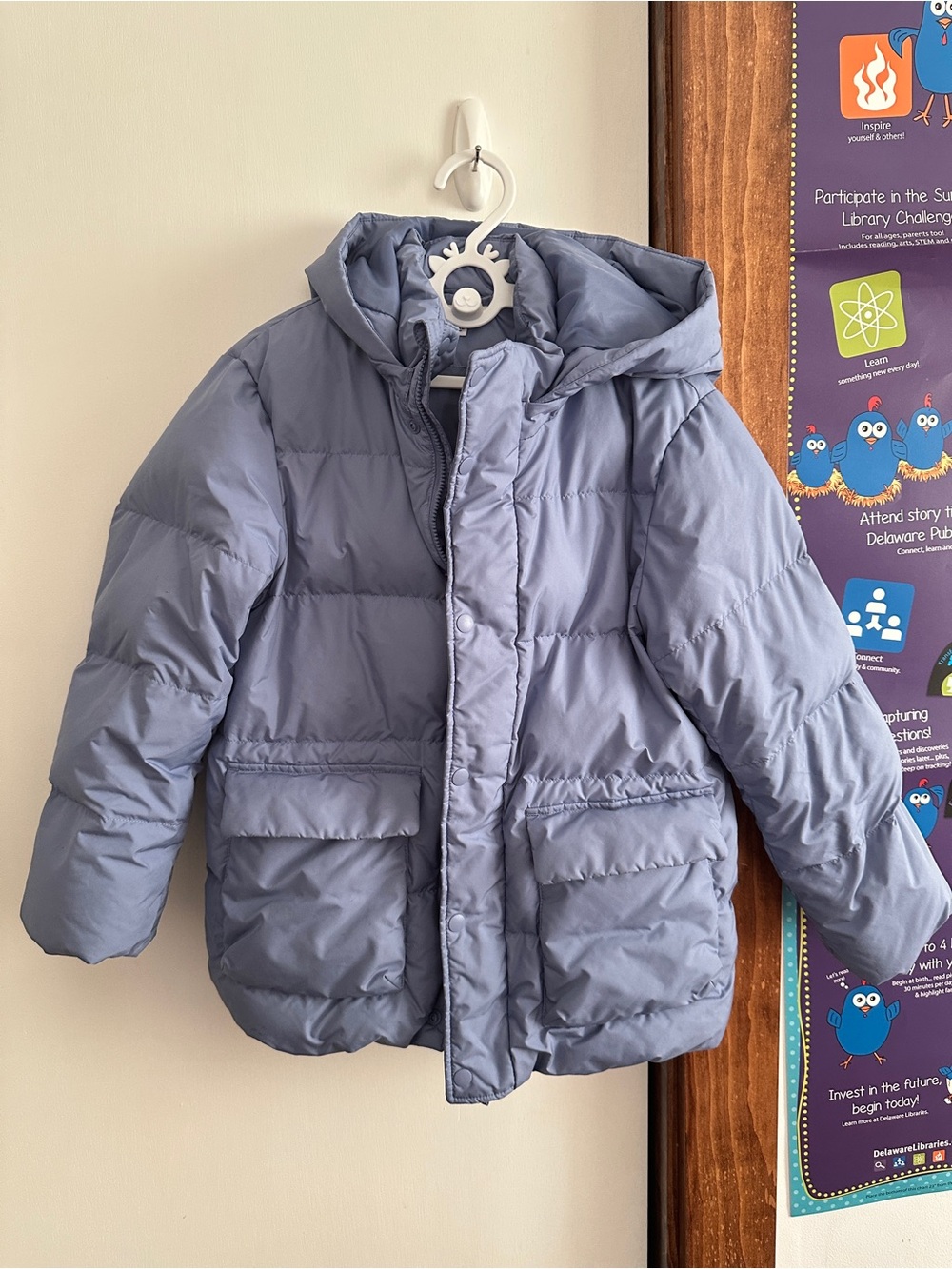 periwinkle blue Uniqlo kids' hooded puffer jacket Down Feather sz 7-8